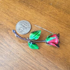 Designer Giovanni Vintage Rose Pin